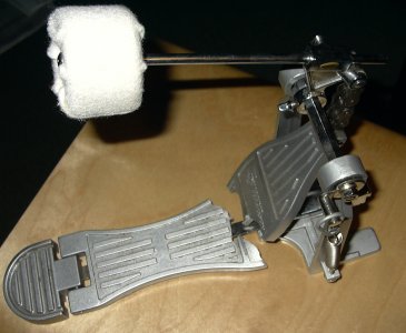 brokenpedal.jpg