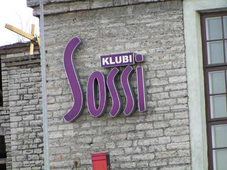 20030929nnmrupictsossi1mp.jpg