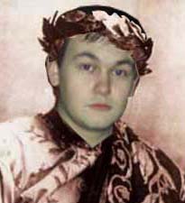 Риенс в венке.jpg